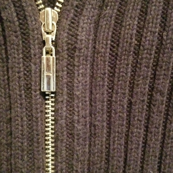 sweater - Picture 2 of 3